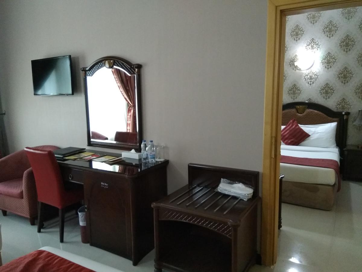Sun And Sands Hotel Дубай Екстер'єр фото